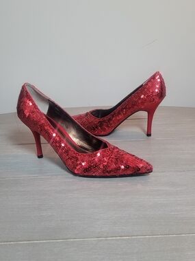 Ruby Slippers Red Sequin Pointed-Toe Women's Heels Size 9